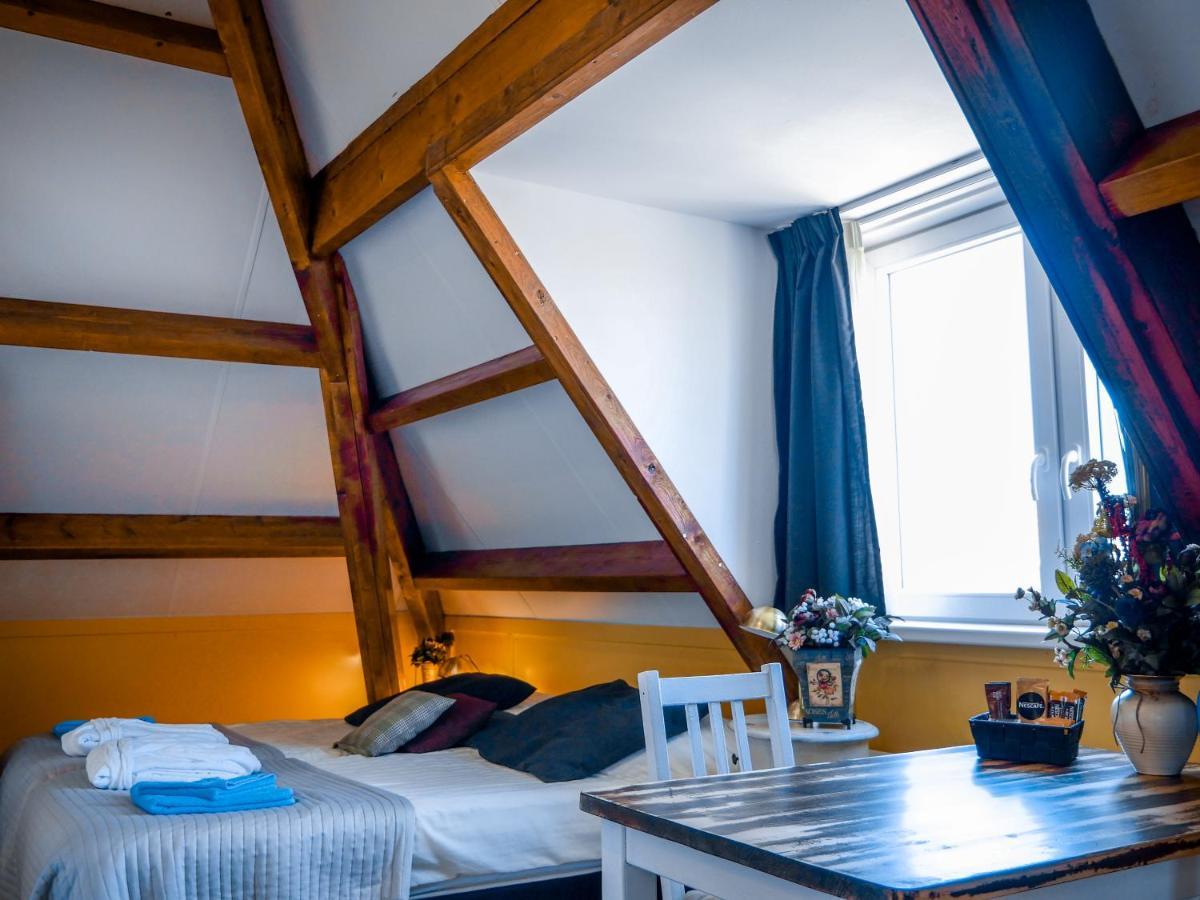 Hotel / Pension Villa Tanahlot Zandvoort Eksteriør billede