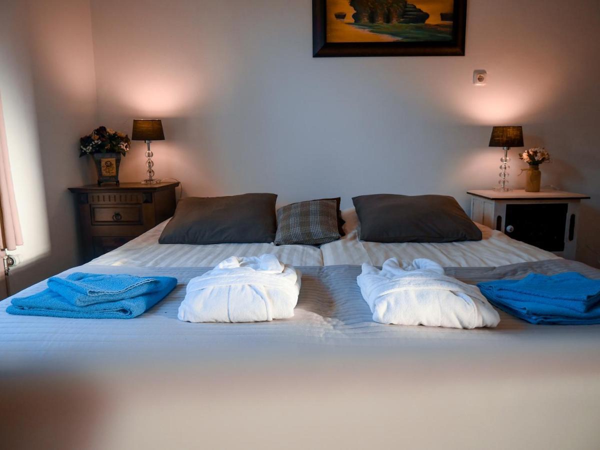 Hotel / Pension Villa Tanahlot Zandvoort Eksteriør billede