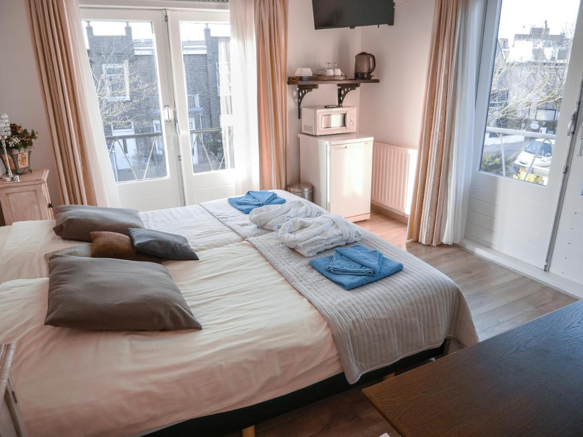 Hotel / Pension Villa Tanahlot Zandvoort Eksteriør billede
